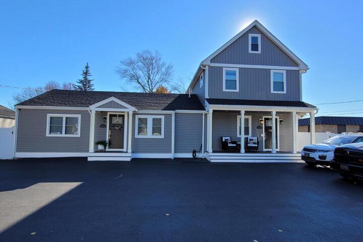 Cozy house close to downtown Danvers