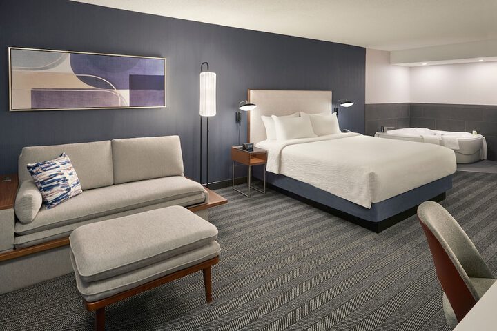 Room 21 of 31
