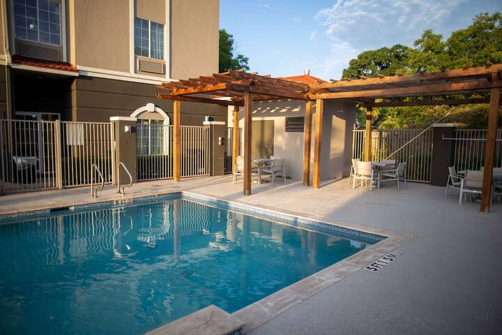 Pool 7 of 61