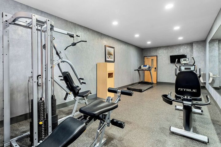 Best Western Plus Magee Inn & Suites