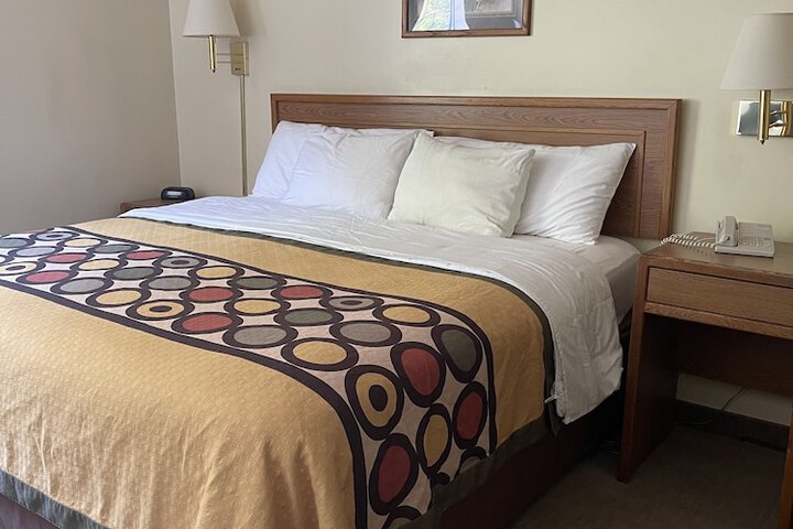 Room 20 of 32