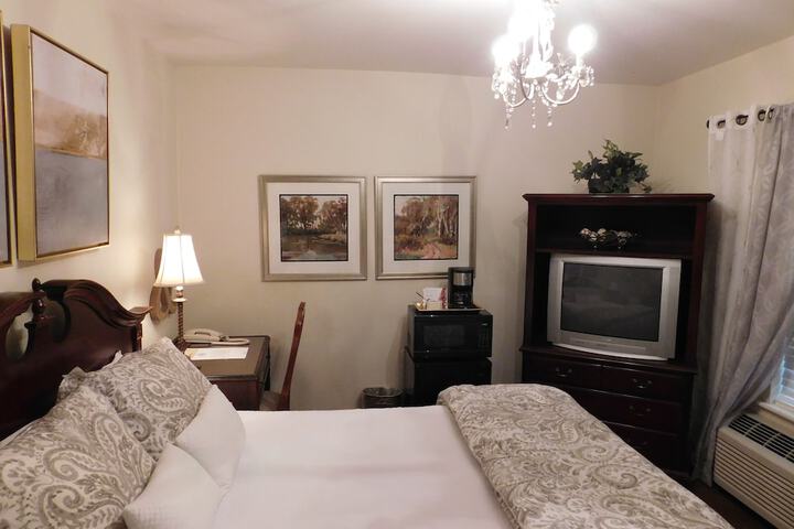 Room 18 of 96