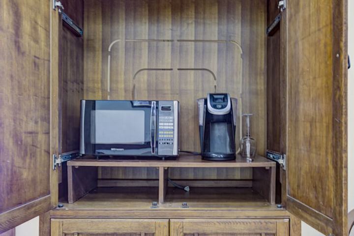 Breakfast/Coffee Service 31 of 31