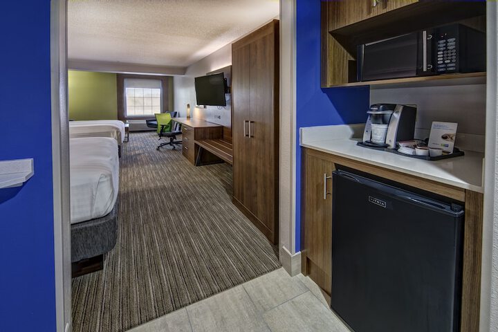 Room 15 of 30