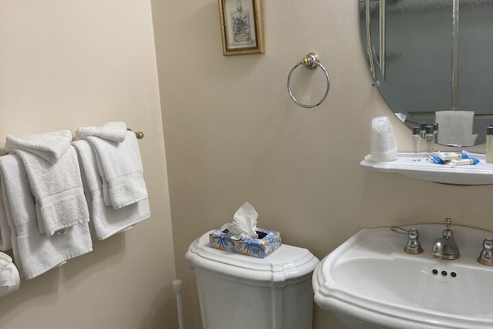 Room 148 of 468