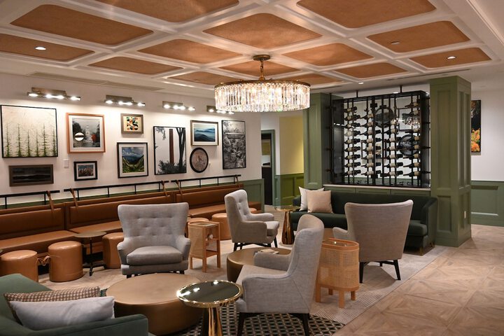 Six South St. Hotel