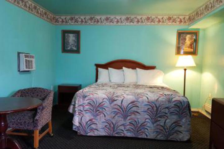 Mona Lisa Motel