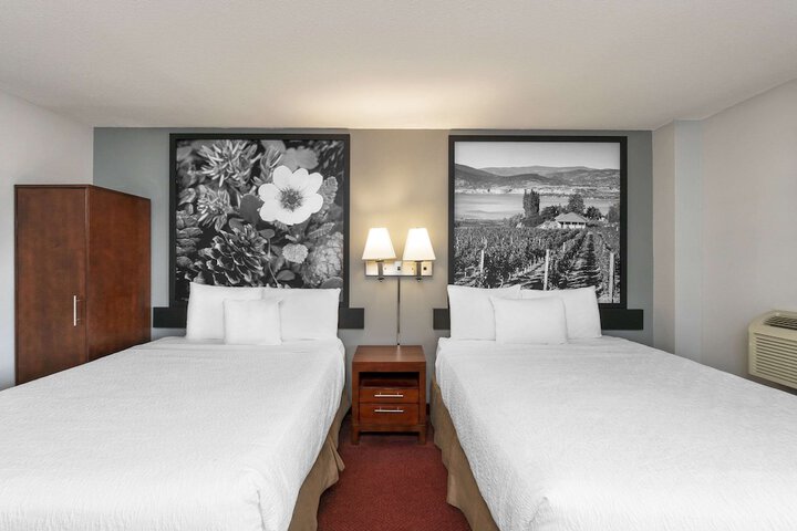 Room 35 of 53