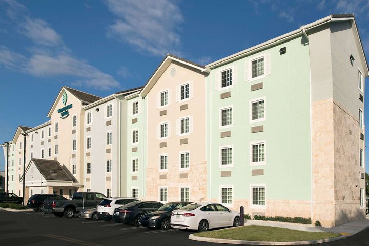 Hotel 2 of 34