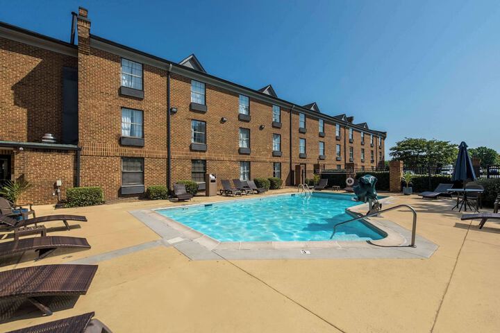 Pool 2 of 26