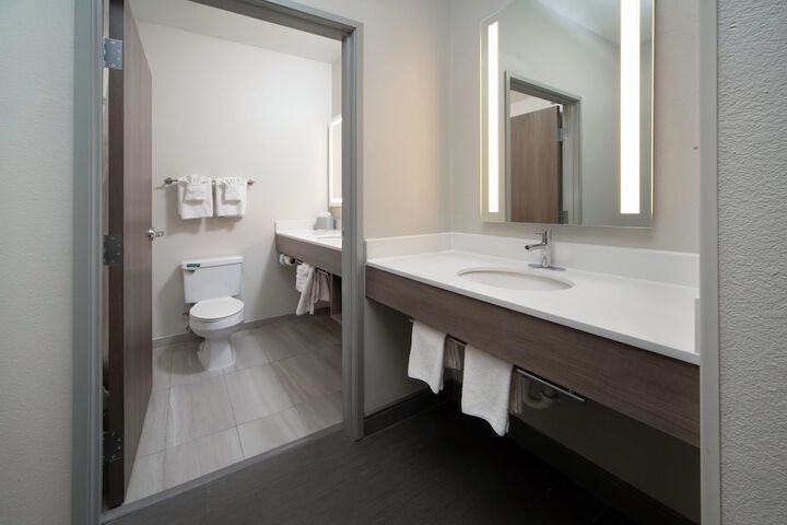 Holiday Inn Express Hotel & Suites Canyon by IHG
