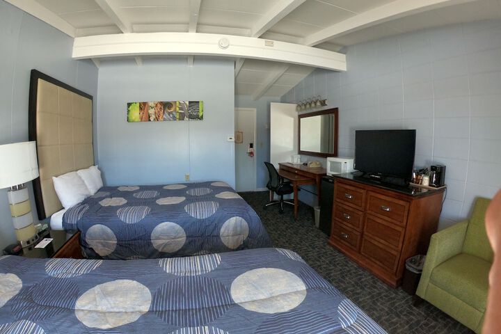 Room 43 of 57
