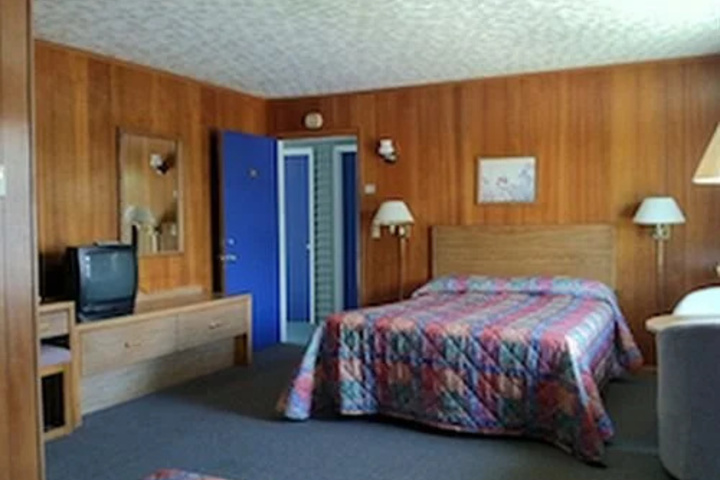 Bridge View Motel