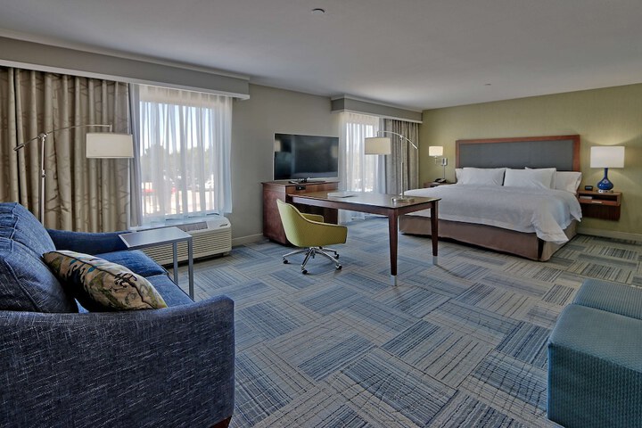Room 17 of 64