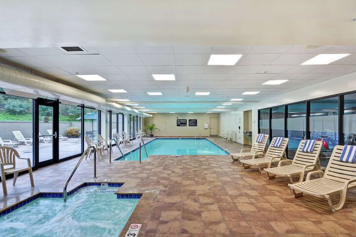 Hampton Inn & Suites Wilkes-Barre / Scranton