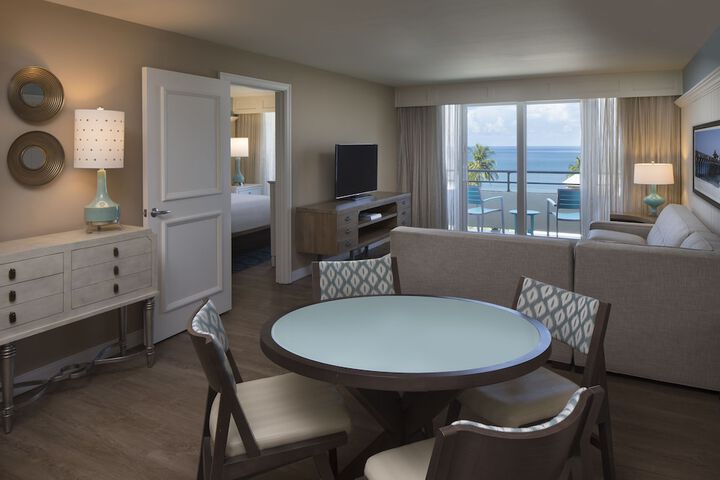 Edgewater Beach Hotel