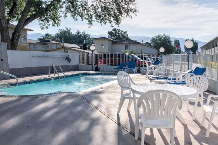 Pool 4 of 33