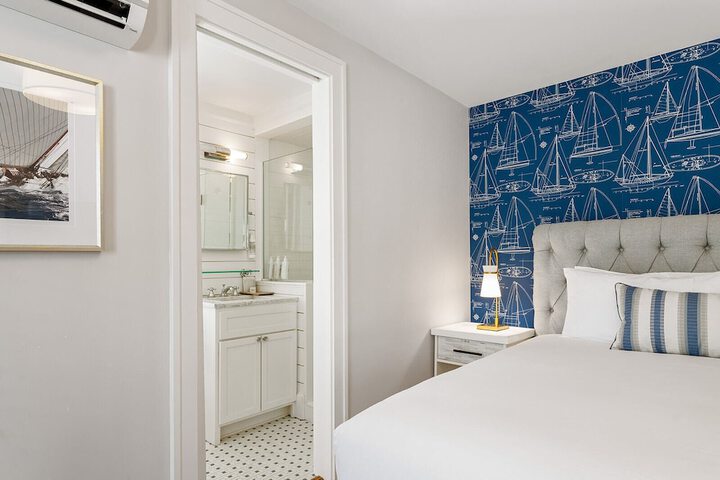 Room 72 of 135