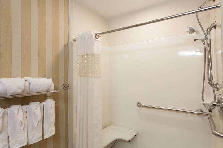 Room 15 of 29