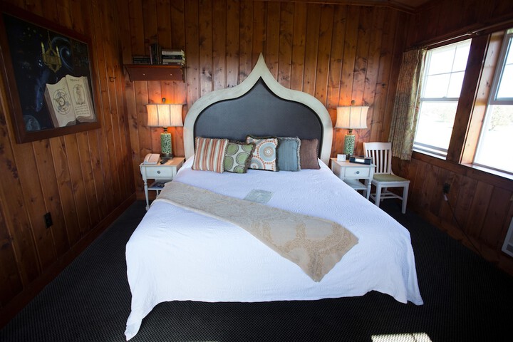 Room 21 of 75