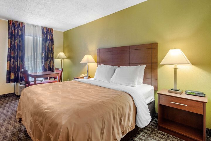 Room 27 of 31