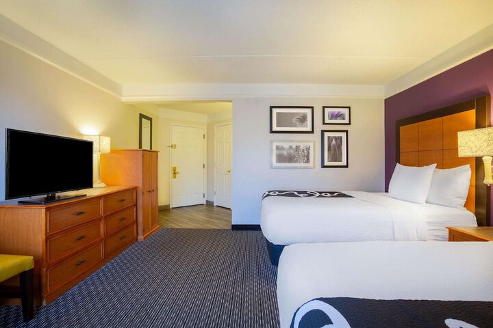 Room 34 of 51