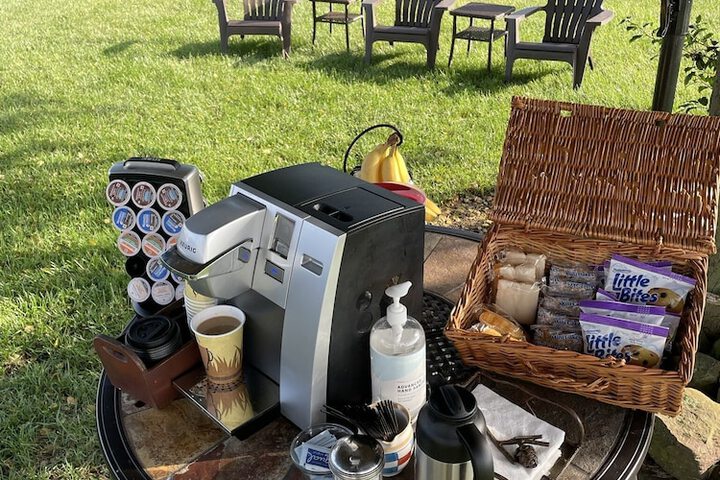 Breakfast/Coffee Service 32 of 37