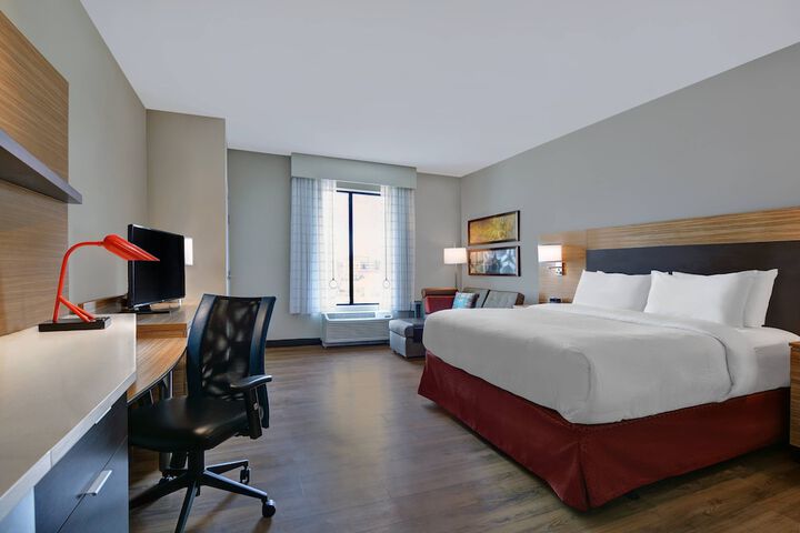Room 25 of 54