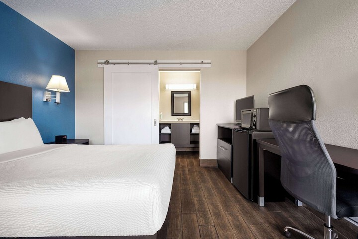 Room 45 of 59