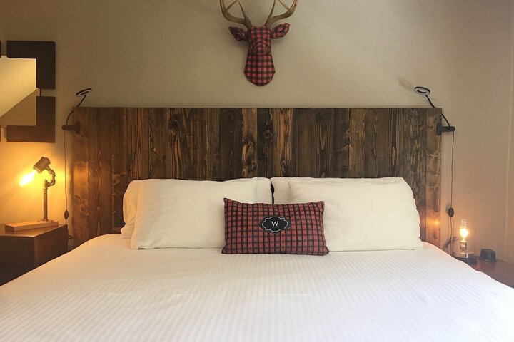 The Woodstocker B & B