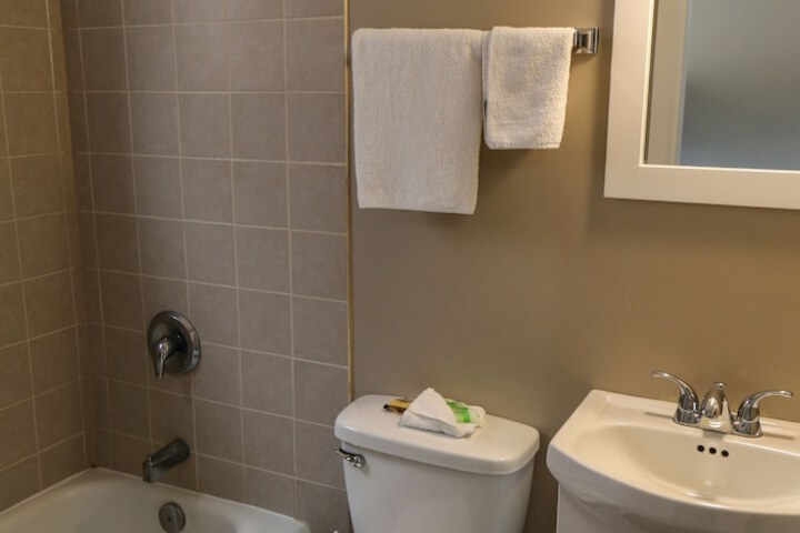 Room 15 of 50