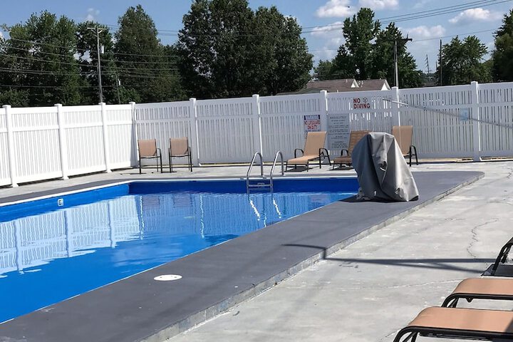 Pool 6 of 37