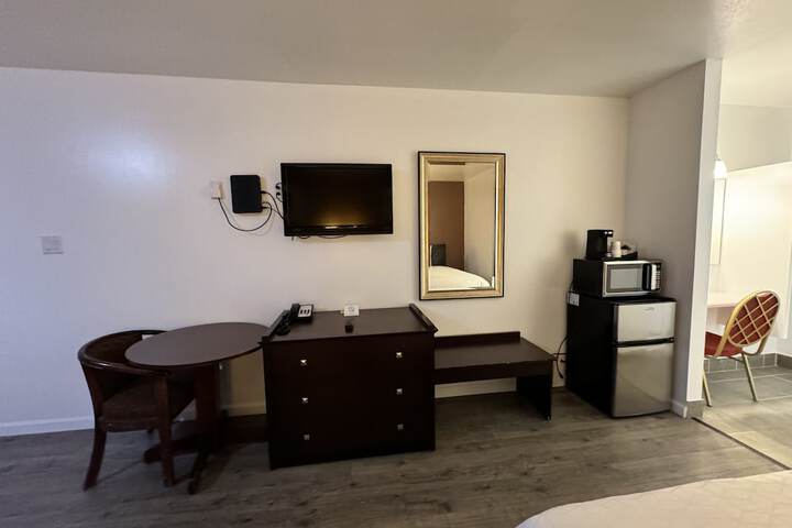 Room 18 of 19