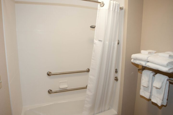 Room 17 of 51
