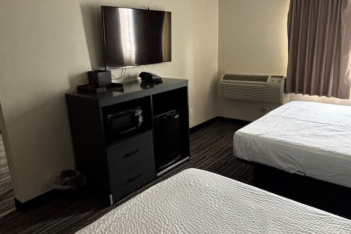 Baymont by Wyndham Bridgeton St. Louis