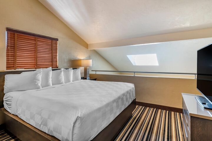 Lincoln Sands Oceanfront Resort an Ascend Collection Hotel