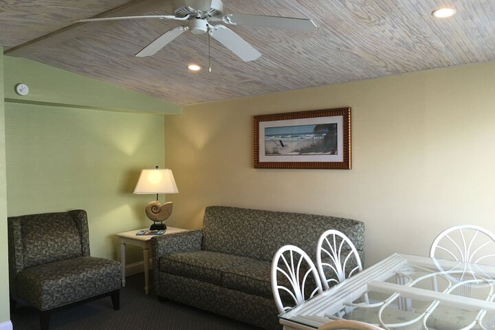 Room 17 of 42