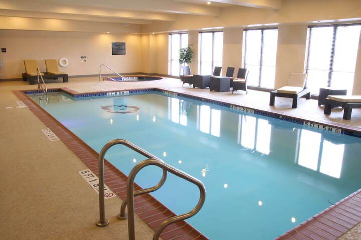 Pool 4 of 15