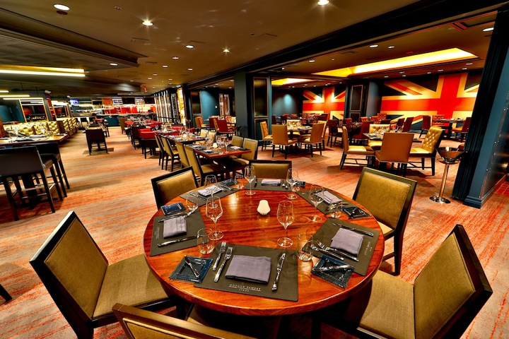 Dining 83 of 121