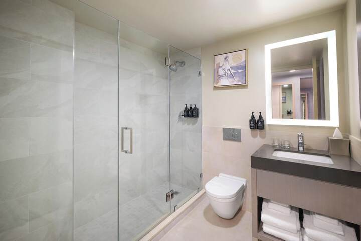 Hotel Indigo Long Island - East End by IHG