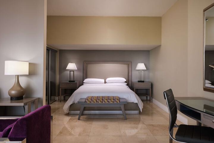 Room 42 of 112