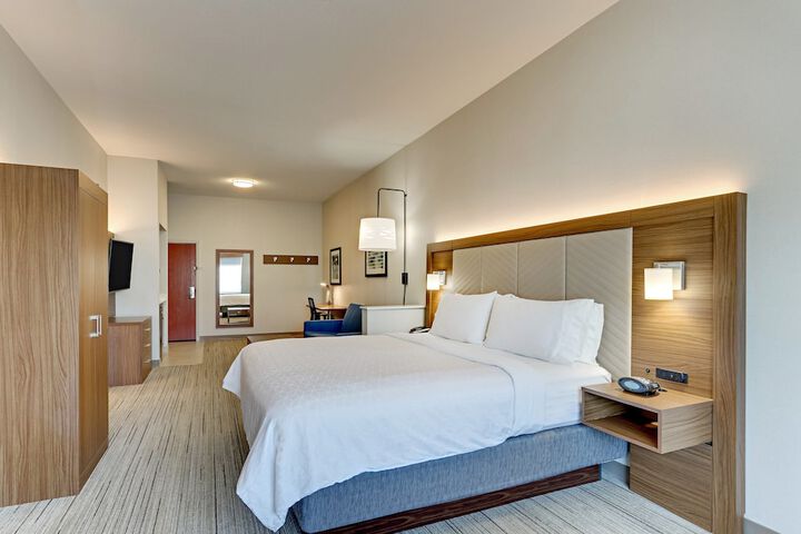 Holiday Inn Express Hotel & Suites Weatherford by IHG