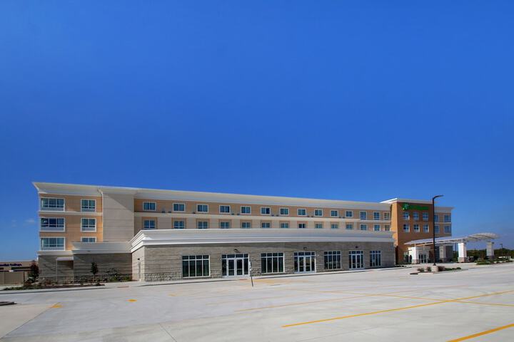 Hotel 6 of 44