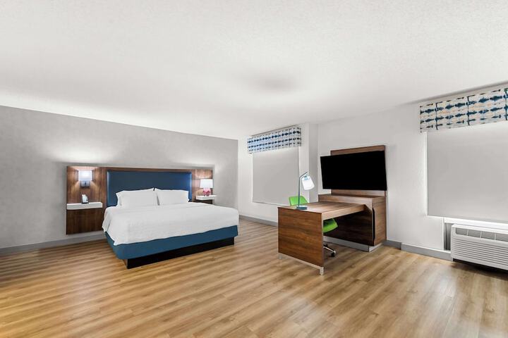 Room 12 of 45