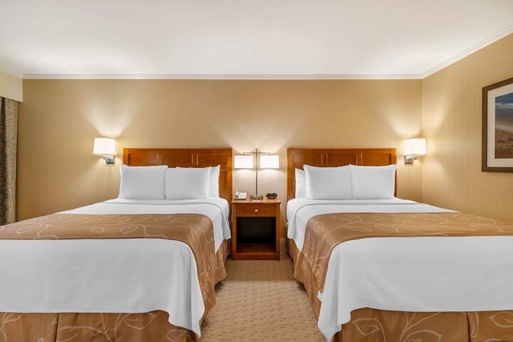 Room 25 of 71