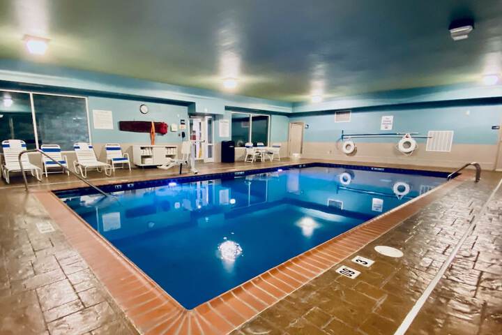 Holiday Inn Express & Suites Somerset Central by IHG