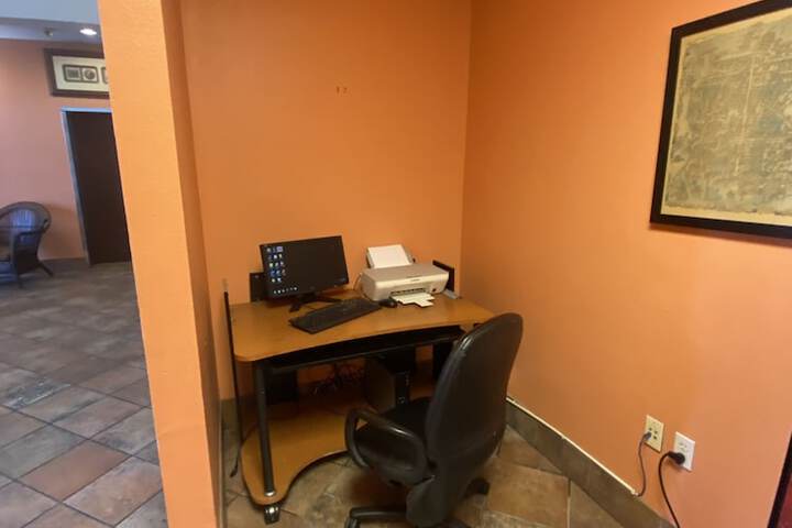 Business Center 71 of 71