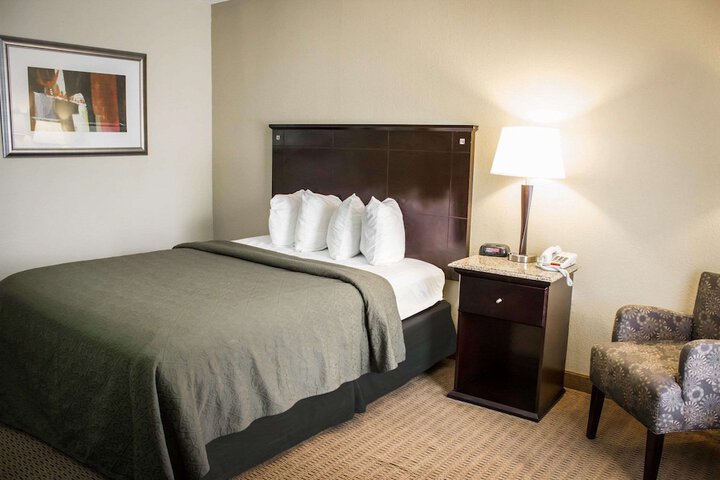 Quality Inn & Suites Wilson I-95