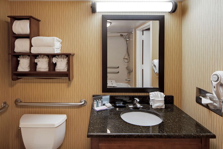 Room 16 of 27