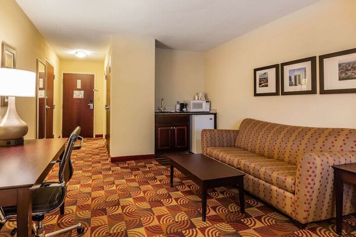 Room 10 of 43